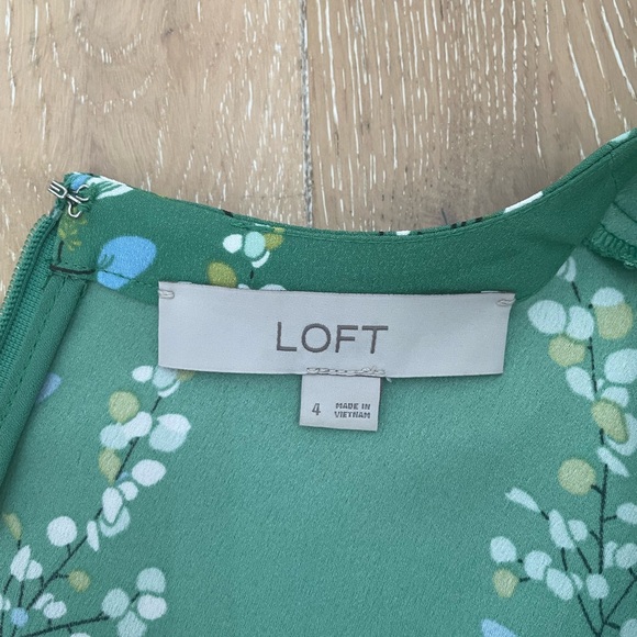 LOFT Green Floral Long Sleeve Dress - Picture 5 of 5